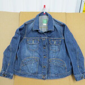 Old Navy Women’s Blue Denim Button Down Classic Jean Jacket in Plus Size 2X